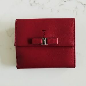 Salvatore Ferragamo - Red leather wallet